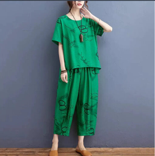 Green Black Circle Printed Capri Night suit