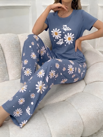 Blue Daisy and Butterfly Printed 2 Piece Pajama Set