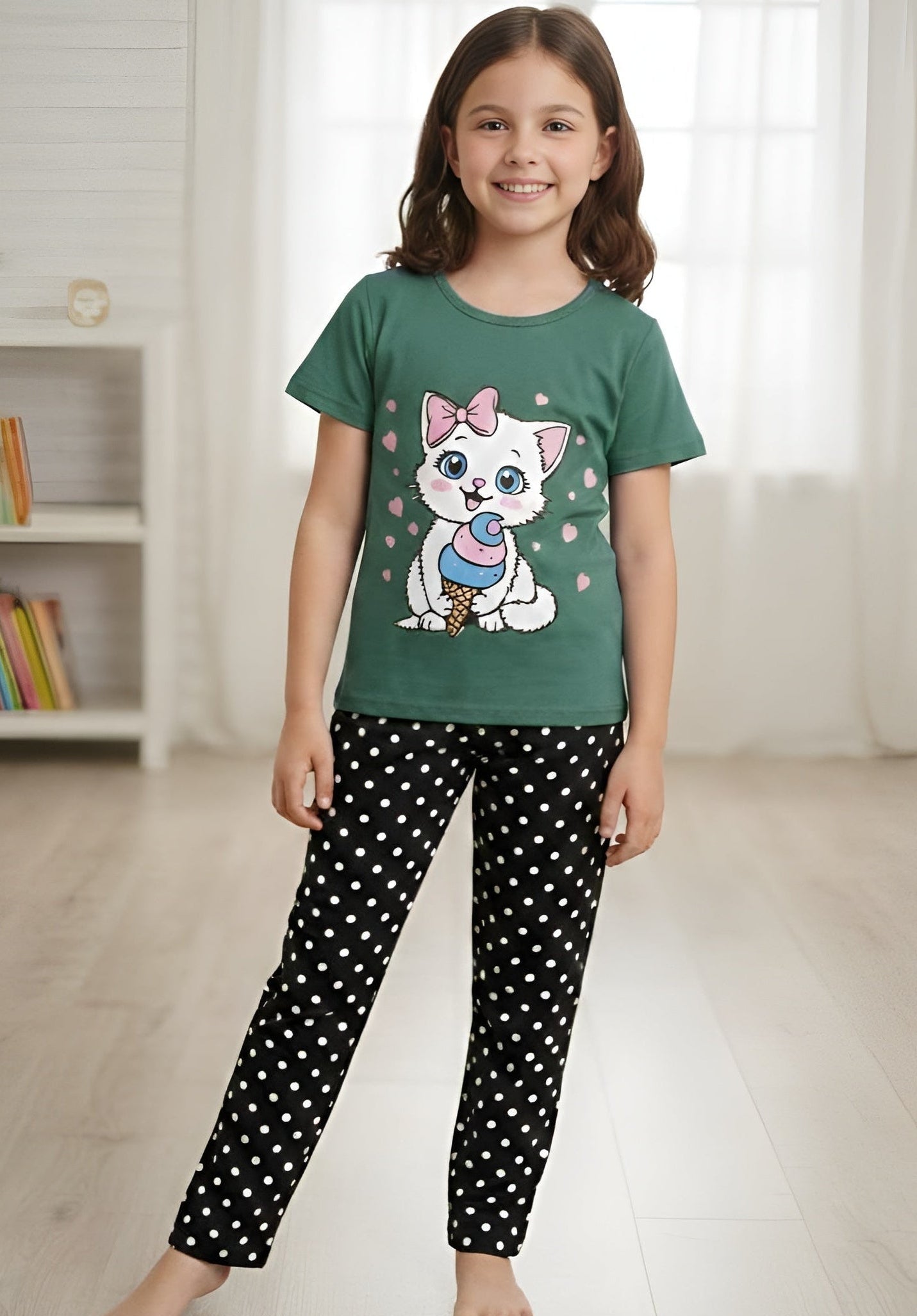 Green Cute Kitty Print Kids wear